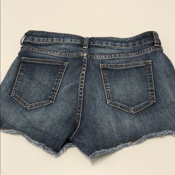 Edyson highwaist cut offs - Picture 2 of 4
